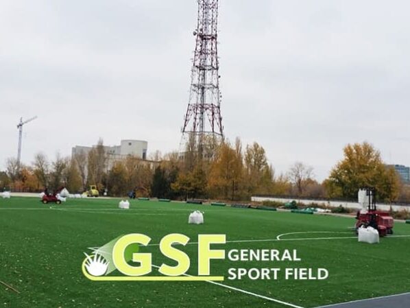 Foto-Montaj-Gazon-Valencia-Bucuresti-1-1 - Copy Amenajare teren de fotbal cu gazon artificial Valencia