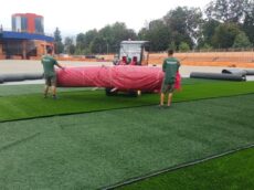 Amenajare teren de fotbal cu gazon artificial